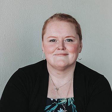 Dina Forehand Headshot