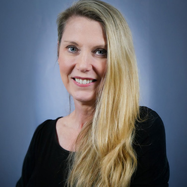 Headshot of Rhonda Oxford