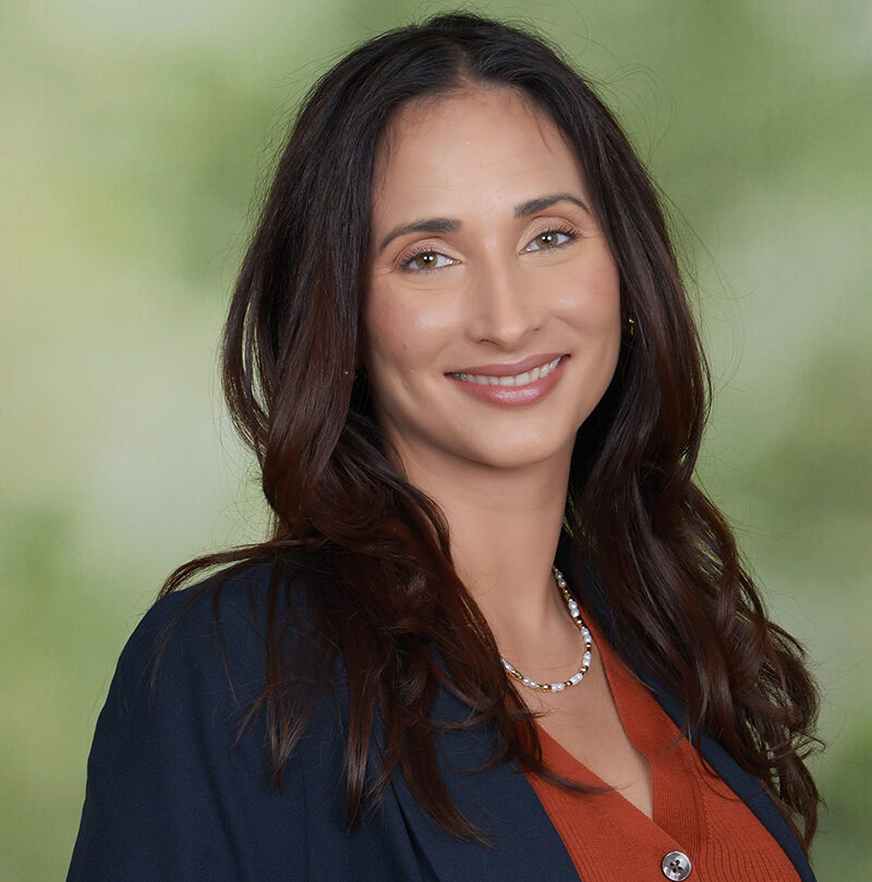 Headshot of Kathleen Barros